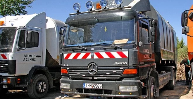 Σε κρίσιμη κατάσταση οδηγός απορριματοφόρου από ανατροπή του οχήματος στη Φυλή